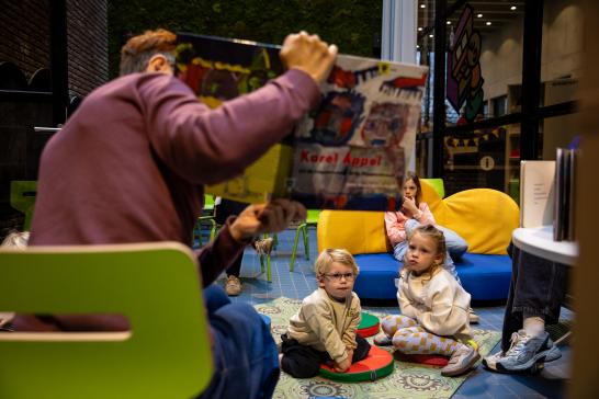 Voorlezen in de bib