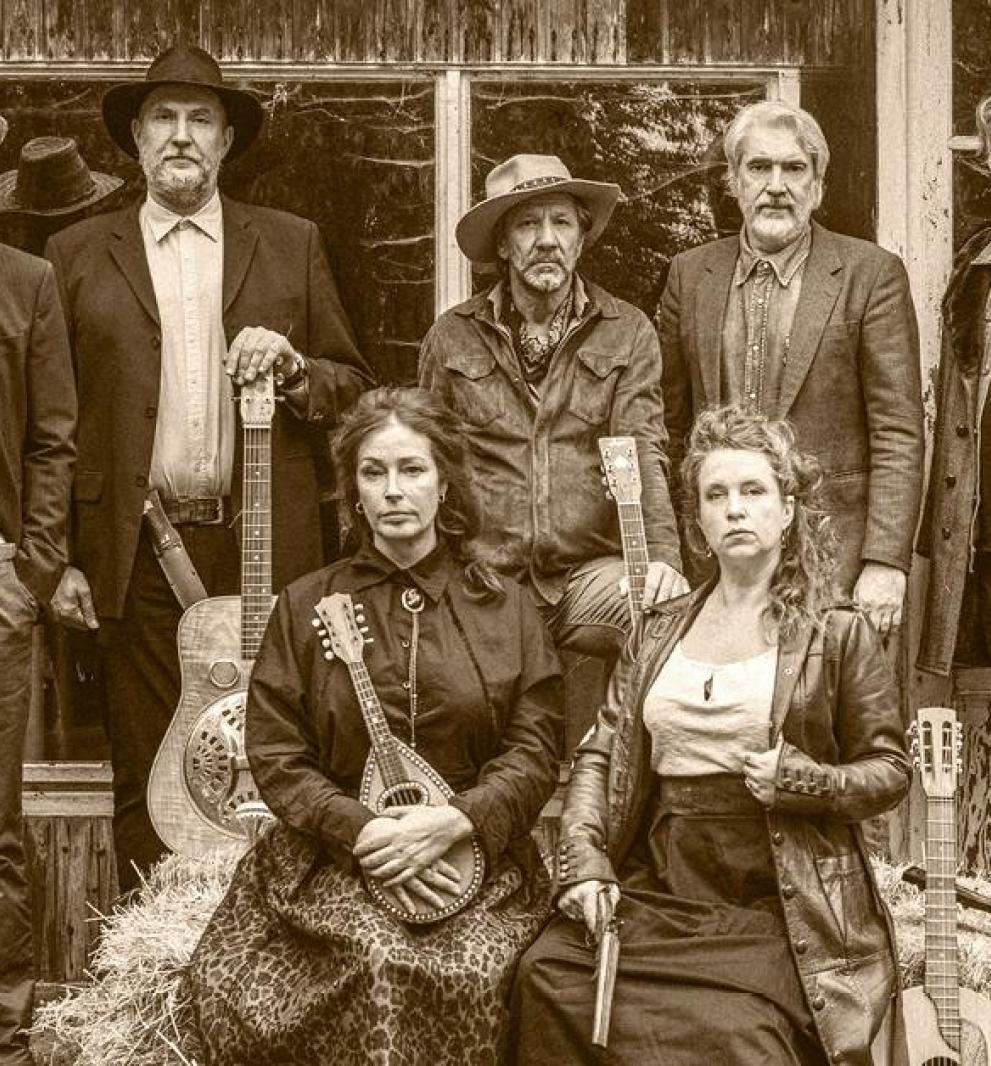 Promobeeld: LeNoise featuring Nathalie Delcroix, Jorunn Bauweraerts (Laïs) en Jeroen Baert